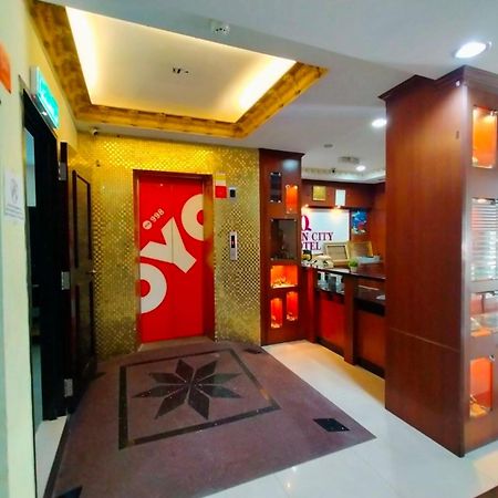 Super Oyo 998 Queen City Hotel George Town Exterior foto